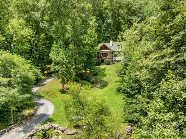 1036 Proctor RD, Lake Lure, NC 28746