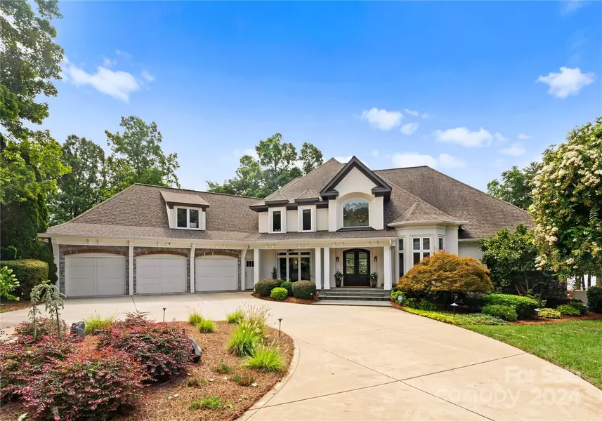 18402 Peninsula Cove LN, Cornelius, NC 28031