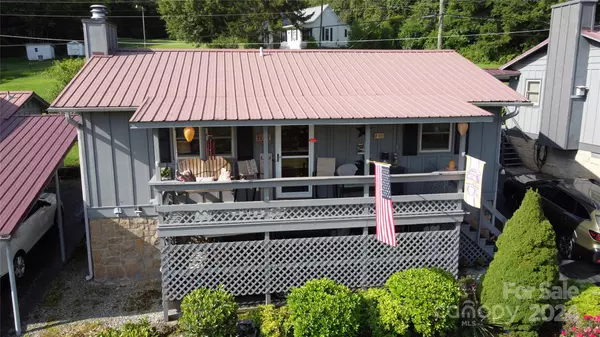 218 Raven RDG,  Maggie Valley,  NC 28751