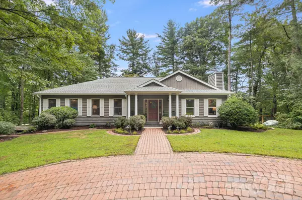 Hendersonville, NC 28792,717 Zelda CT