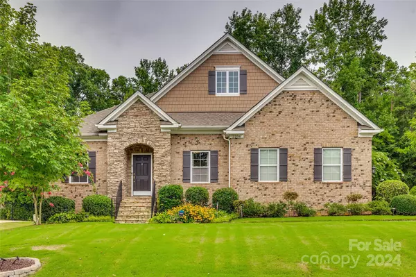 2206 Madeira CIR, Waxhaw, NC 28173