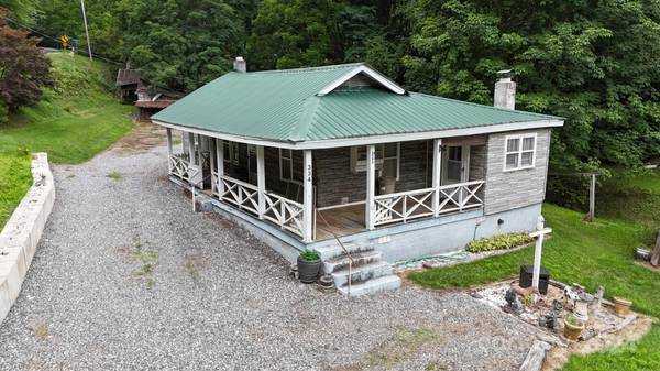 Sylva, NC 28779,334 Roscoe Lewis RD