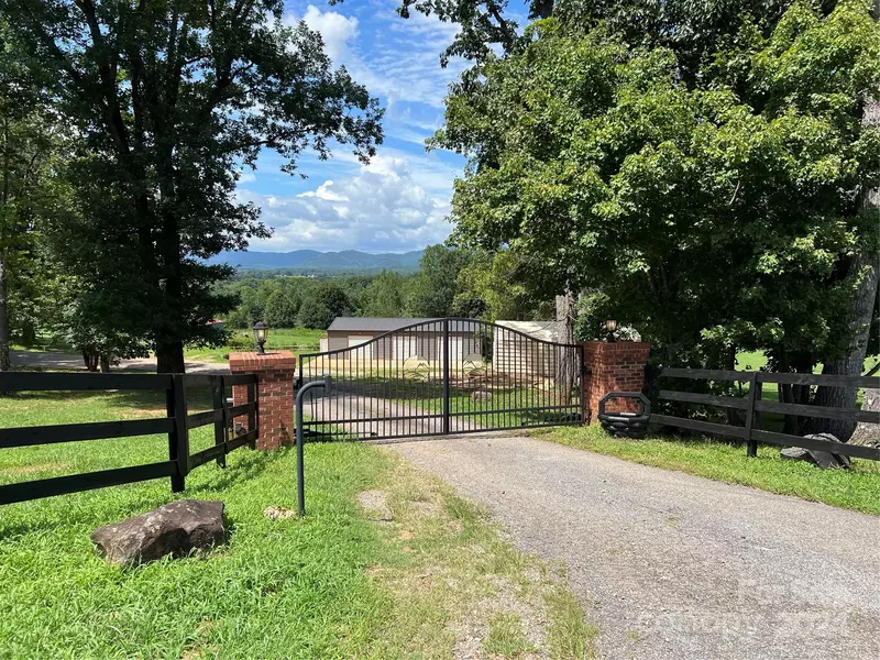 971 Linneys Mountain RD, Taylorsville, NC 28681