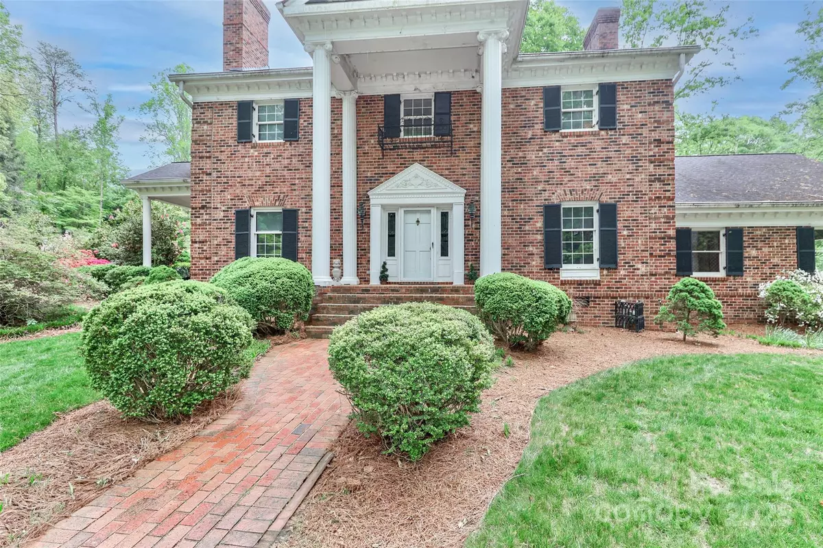 Statesville, NC 28625,715 Saint Cloud DR