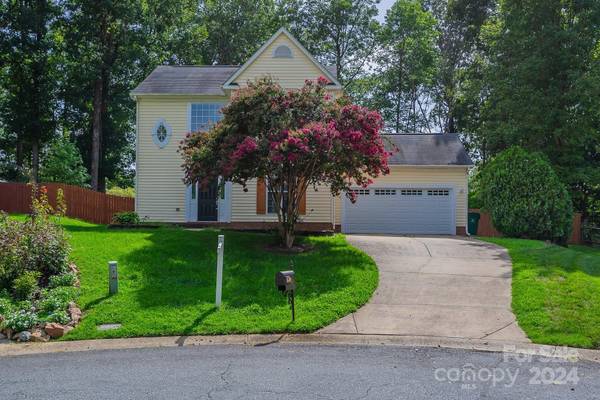 10000 Prosperity Point LN, Charlotte, NC 28269