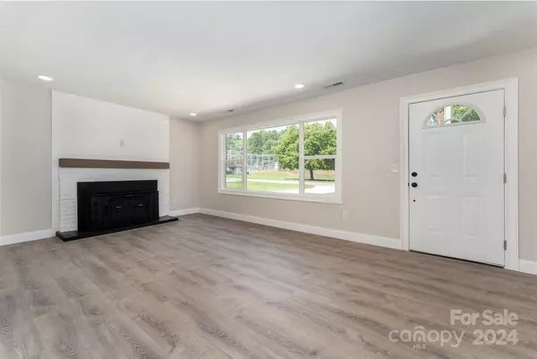 Canton, NC 28716,130 Hidden Valley CIR