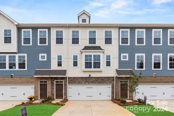 4311 Reed Creek DR, Sherrills Ford, NC 28673