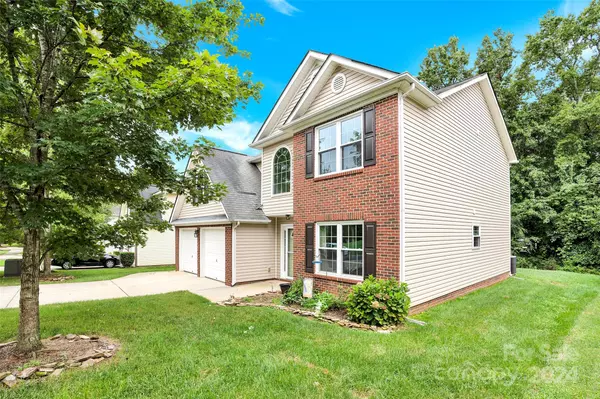 Monroe, NC 28110,955 Wind Carved LN