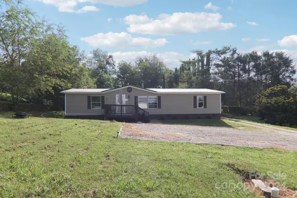 Canton, NC 28716,7 Lisa DR
