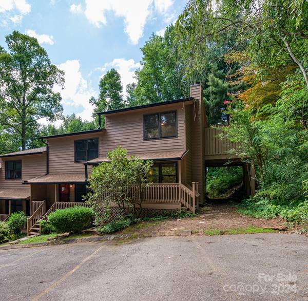 Asheville, NC 28805,404 Buck Cove TER