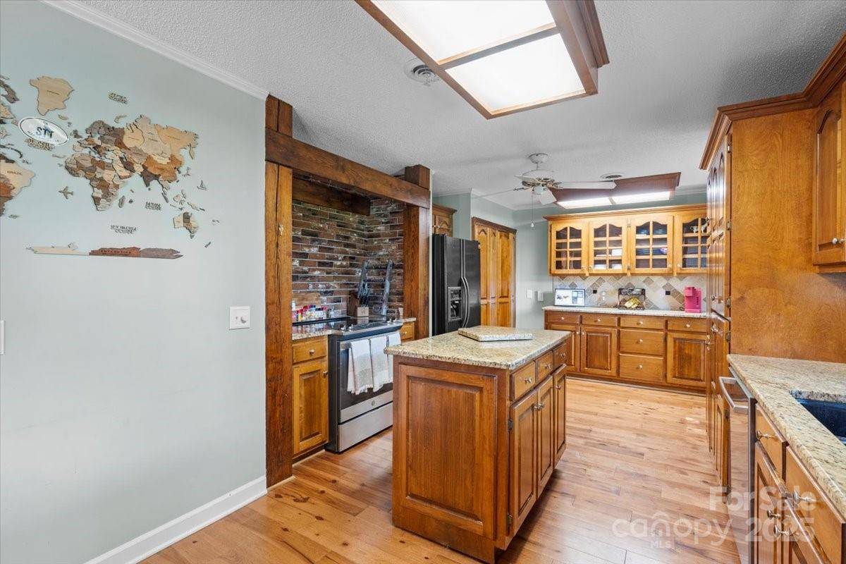 Concord, NC 28027,2115 Candlewood DR