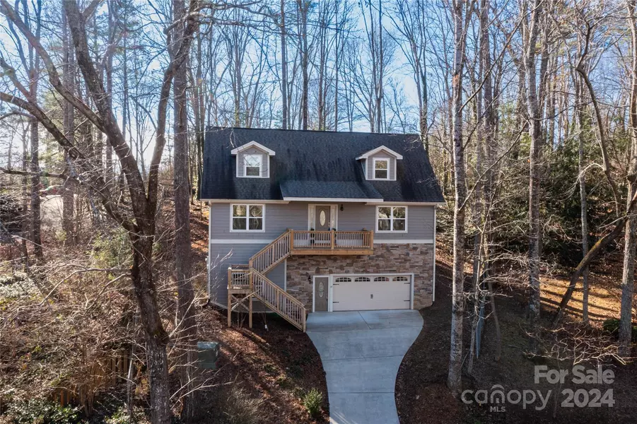 17 Mayfair PL, Arden, NC 28704