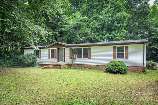 2515 Davis Mountain RD, Hendersonville, NC 28739