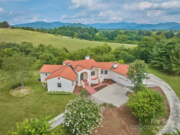 50 Alpine WAY, Weaverville, NC 28787