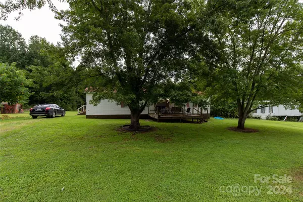 Troutman, NC 28166,250 Sorrel LN