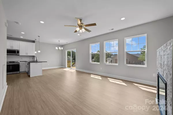 Statesville, NC 28677,103 Dublin CT