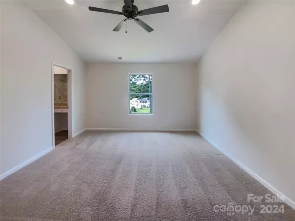 Kings Mountain, NC 28086,215 Belcaro DR