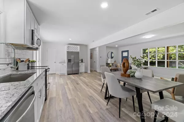 Hudson, NC 28638,124 Shady Oak TER