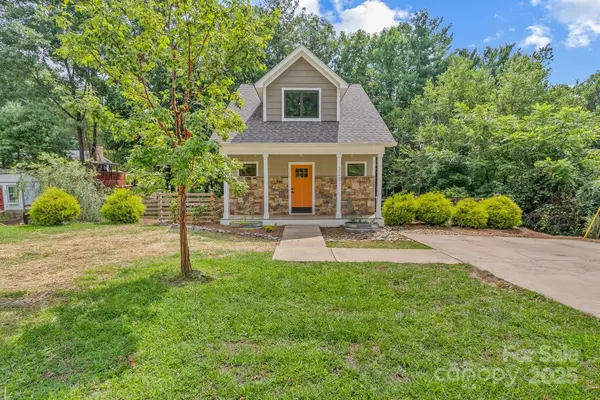 Swannanoa, NC 28778,220 Eastwood AVE