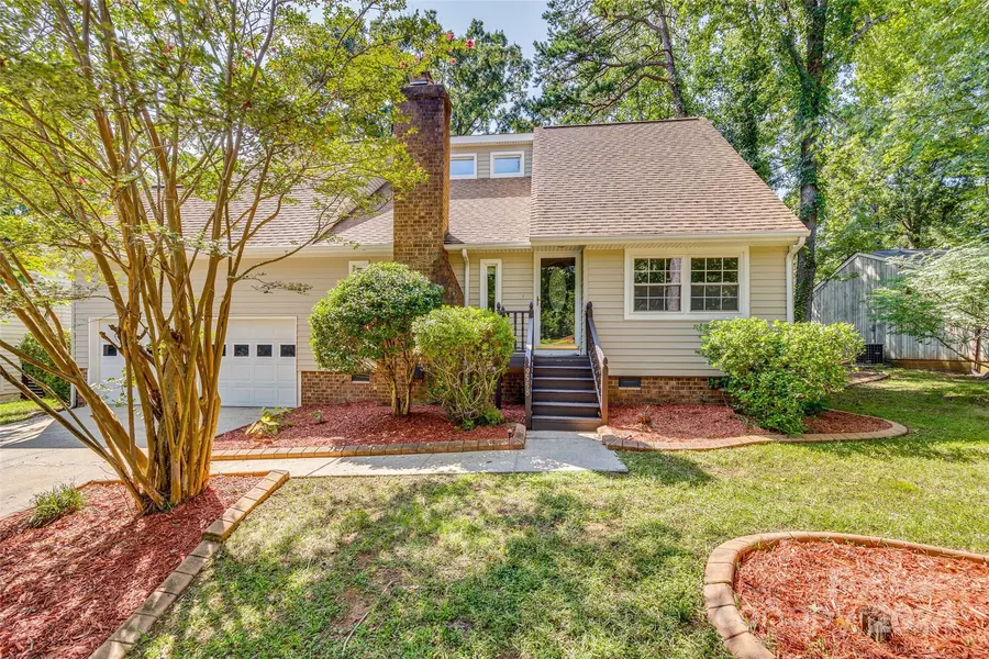 9558 Fairway Ridge RD, Charlotte, NC 28277