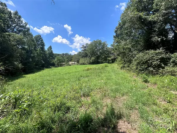 000 Liledoun RD, Taylorsville, NC 28681