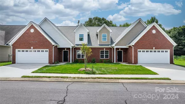 Hickory, NC 28602,1988 Talbot LN