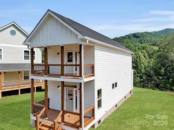 Bryson City, NC 28713,25 Arlington Oaks LN #10