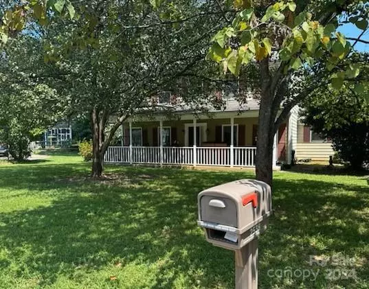 2538 Clearkirk CT, Matthews, NC 28105