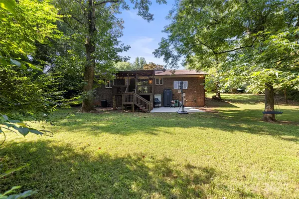 Lincolnton, NC 28092,2042 Modern Estates RD