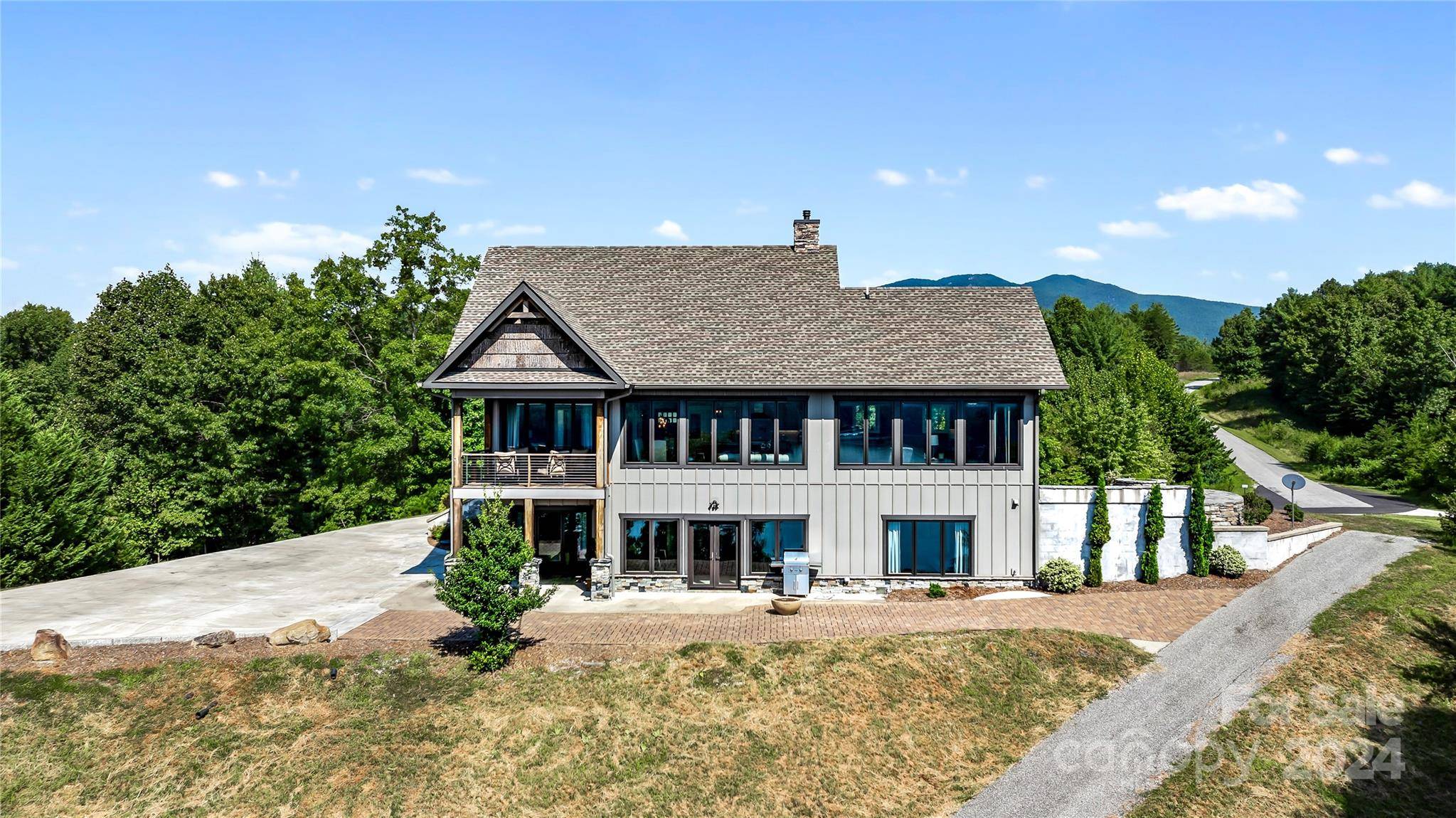 Nebo, NC 28761,452 Lake Crest DR #3