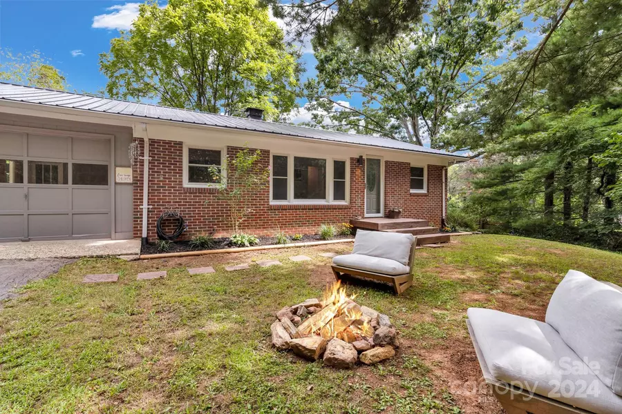 43 Campground RD, Asheville, NC 28805