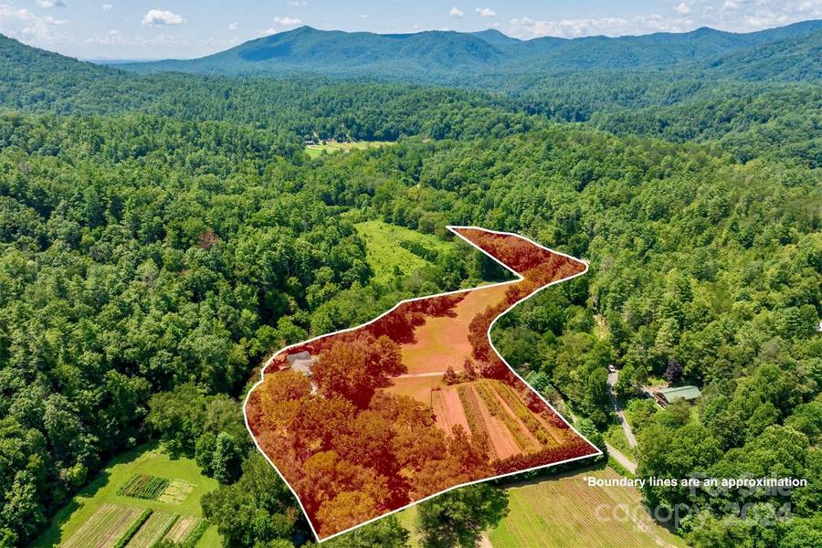 3050 Old Johns River RD, Collettsville, NC 28611