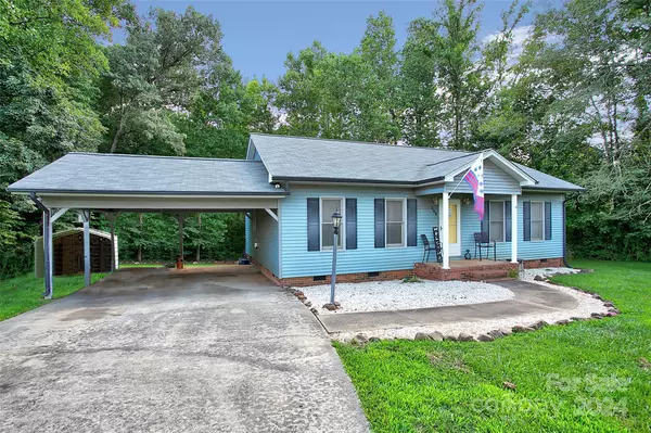 Mocksville, NC 27028,568 Sain RD