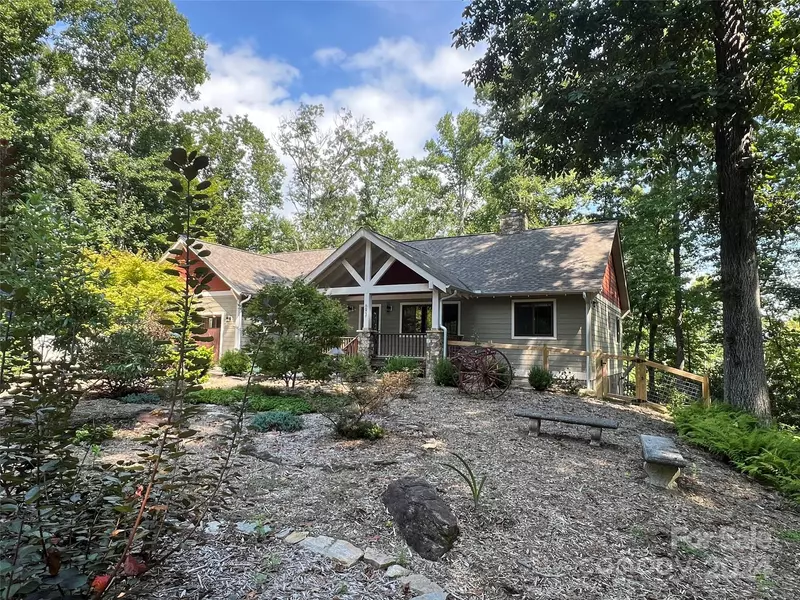 693 Poplar Crest DR, Pisgah Forest, NC 28768