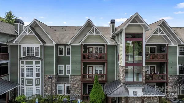 1000 Olde Eastwood Village BLVD #307, Asheville, NC 28803