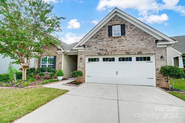 Clover, SC 29710,370 Kentmere LN