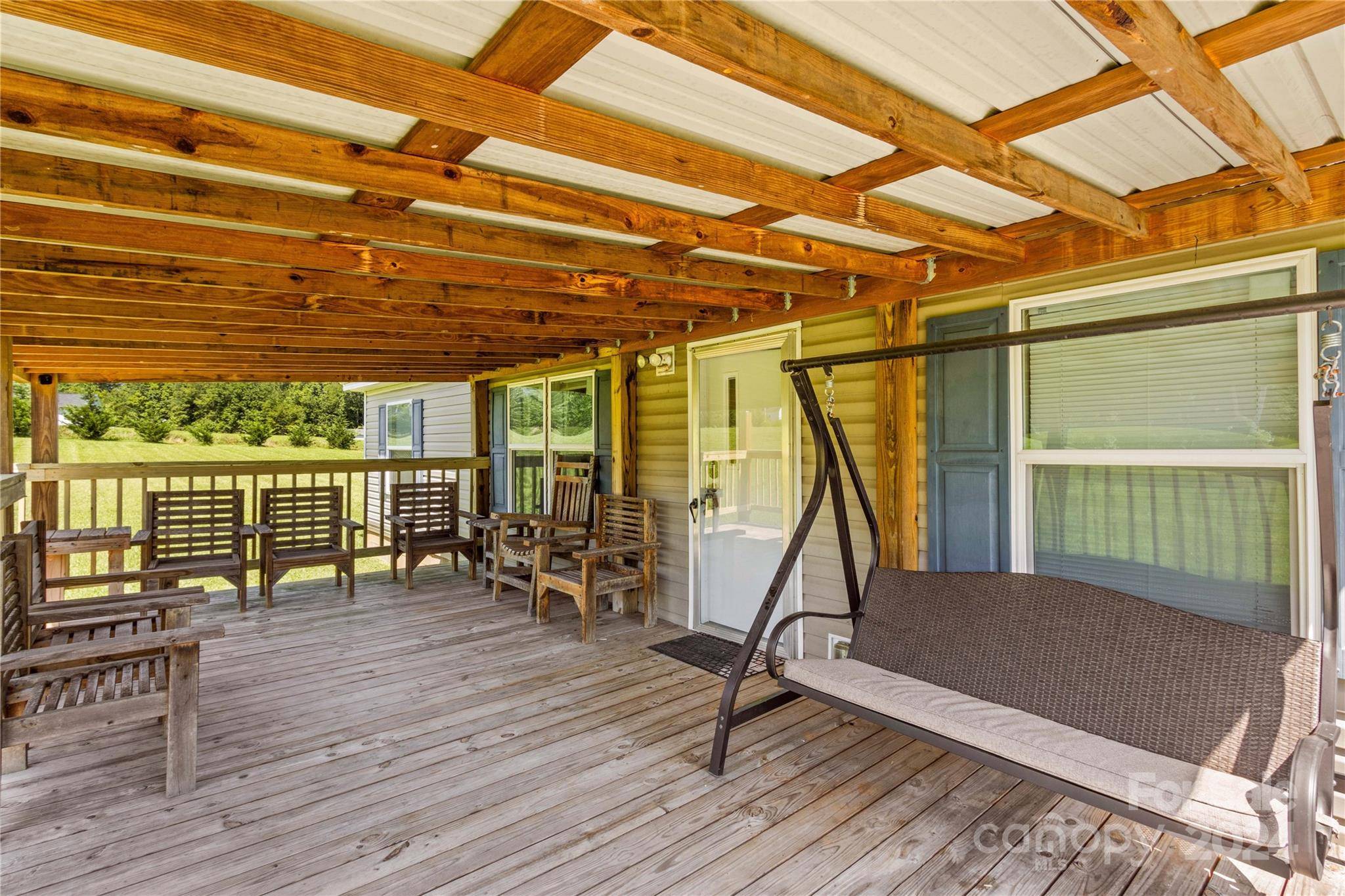 Elkin, NC 28621,359 Melton RD