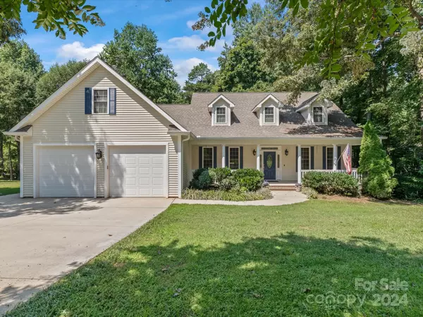 3567 Lake Bluff DR, Sherrills Ford, NC 28673