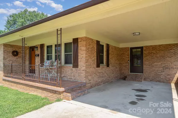 Stanley, NC 28164,311 Park DR