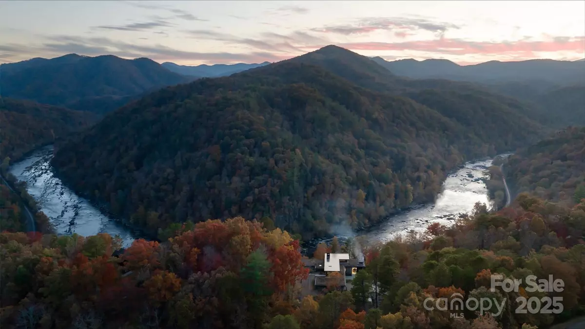 Marshall, NC 28753,112 Moon Shadow LN