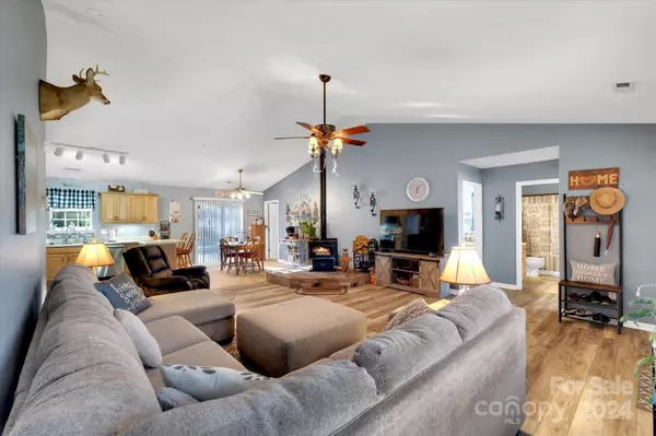 Boiling Springs, SC 29316,262 Chateau ST