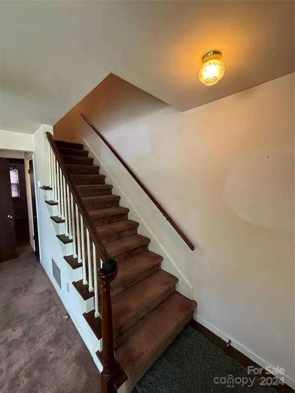 627 Cherry ST #D, Statesville, NC 28677