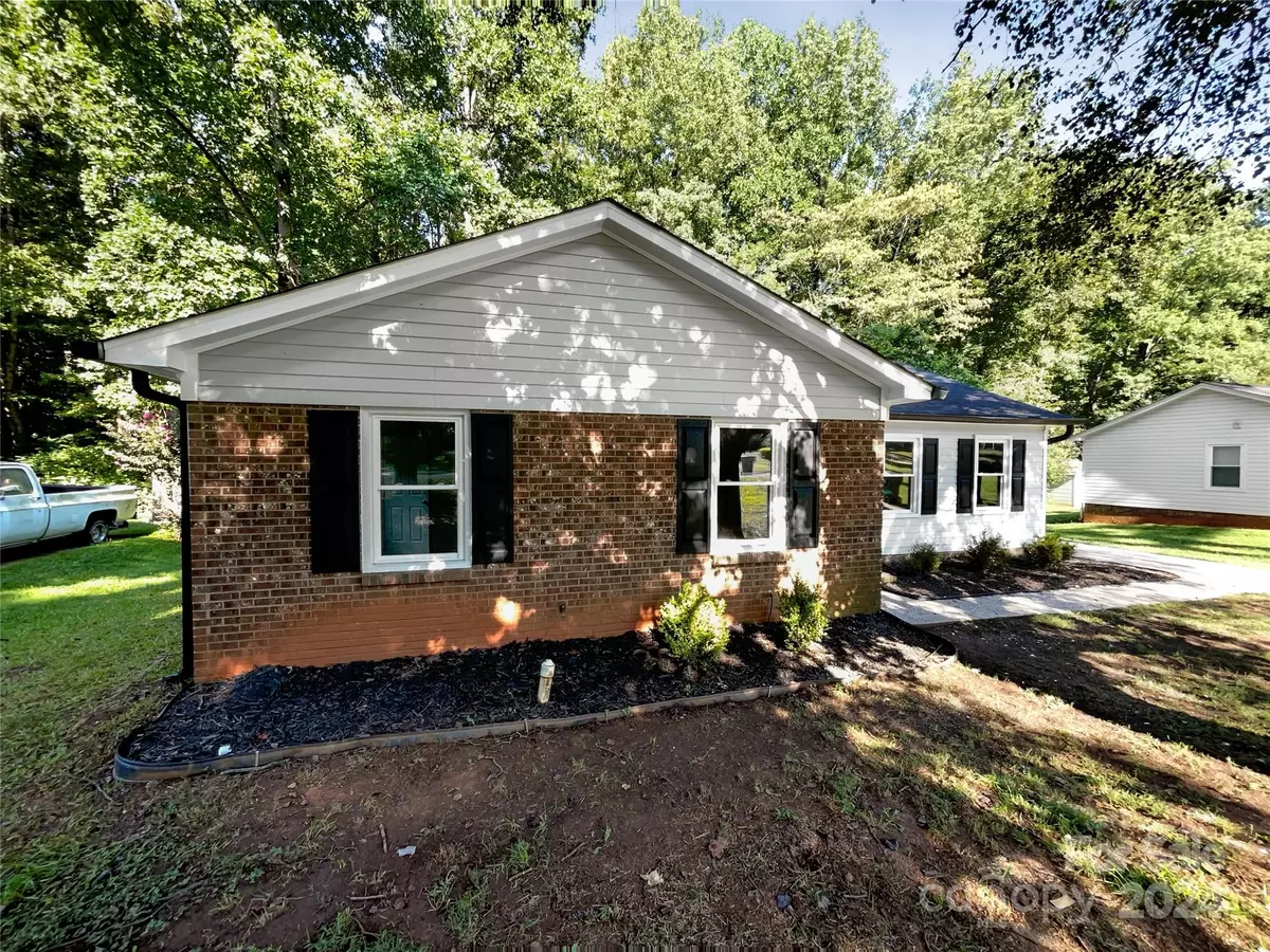 Charlotte, NC 28214,2115 Teddington DR