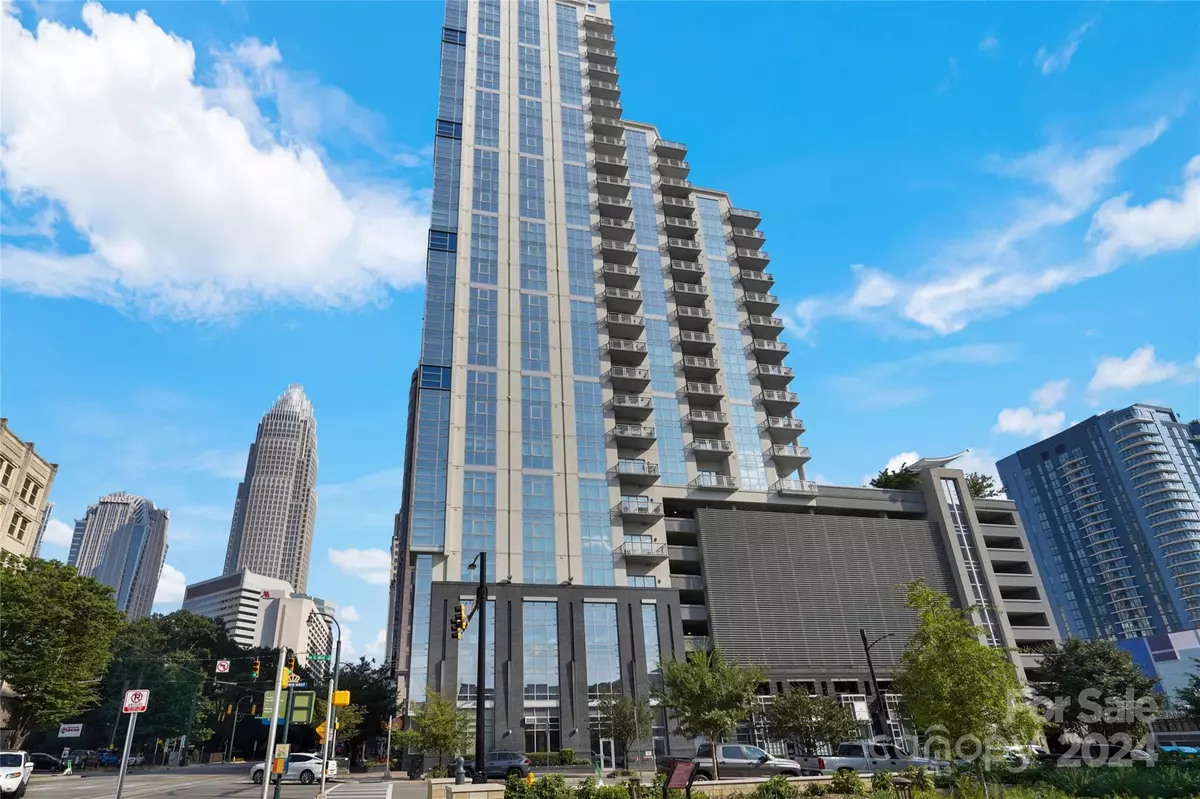 Charlotte, NC 28202,333 W Trade ST #1409