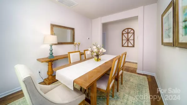 Fletcher, NC 28732,10 Dandelion RD