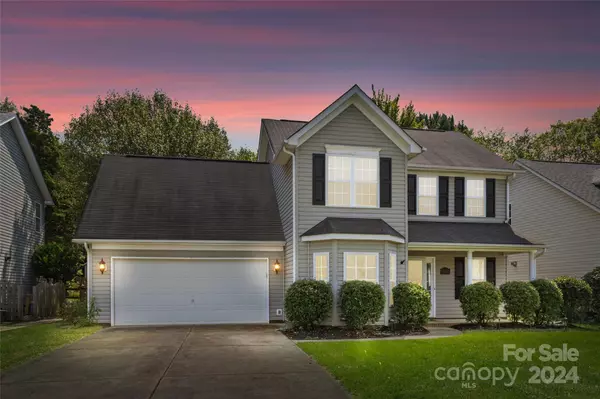 1717 Chinchester LN, Charlotte, NC 28270