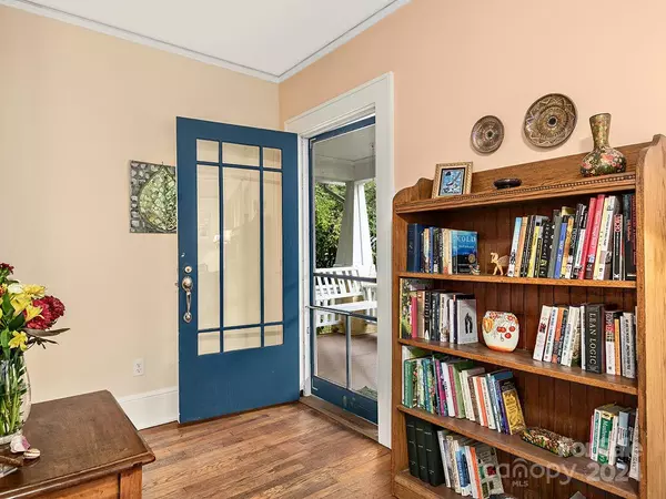 Asheville, NC 28806,28 Vermont CT