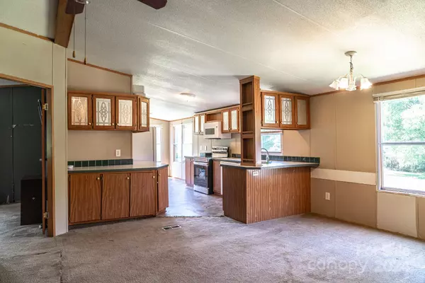 Bessemer City, NC 28016,1215 Harbin CT