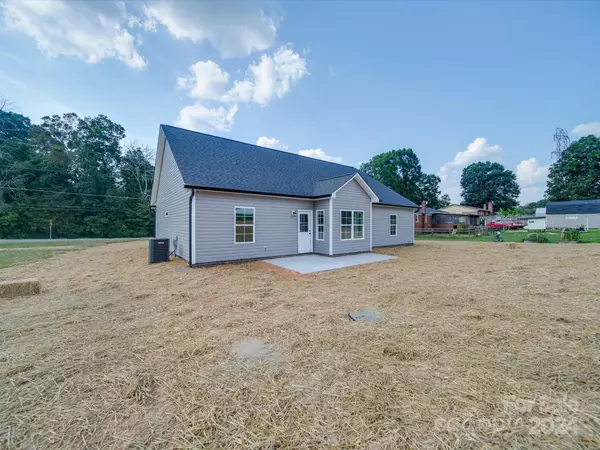 Kannapolis, NC 28081,7649 Tuckaseegee RD