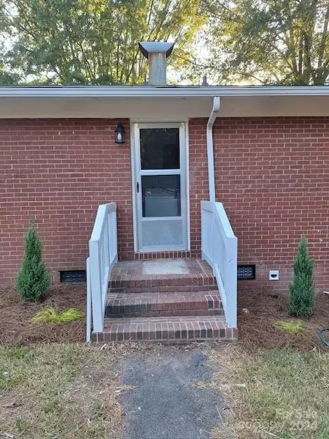Wadesboro, NC 28170,480 Us Hwy     52 HWY N